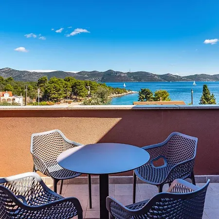 Amazing In With Wifi Casa vacanze Veli Iž