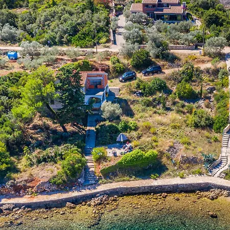 Casa vacanze Amazing In With Wifi Veli Iž